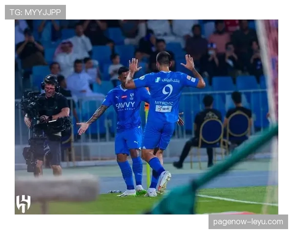 米特罗维奇制胜破门,助利雅得新月延续连胜势头 米特罗维奇制胜破门,助利雅得新月延续连胜势头