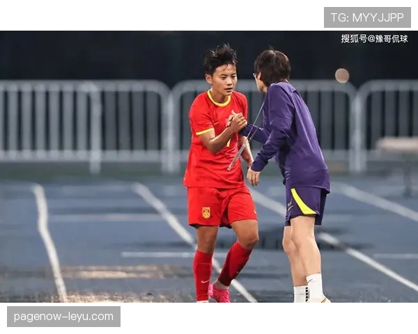 中国球队亚冠赛场强势回暖，精彩表现点燃球迷热情