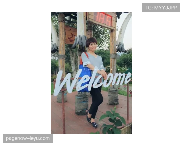 丁霞训练完直接拎包去夜市砍价，这反差谁懂啊